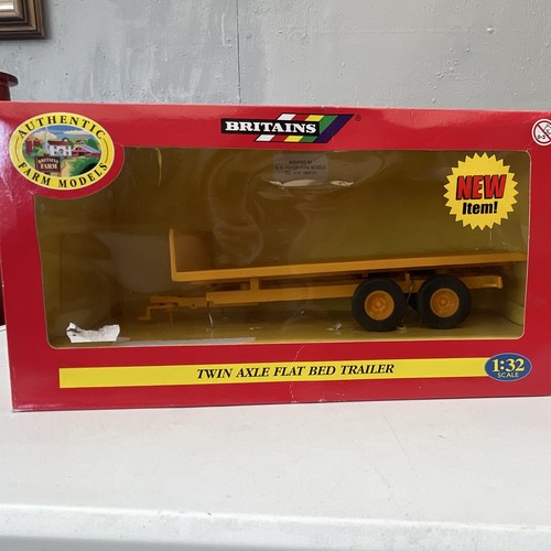 Britains authentic farm models - britains,