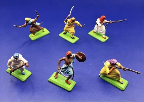 Britains deetail arabs foot - deetail,