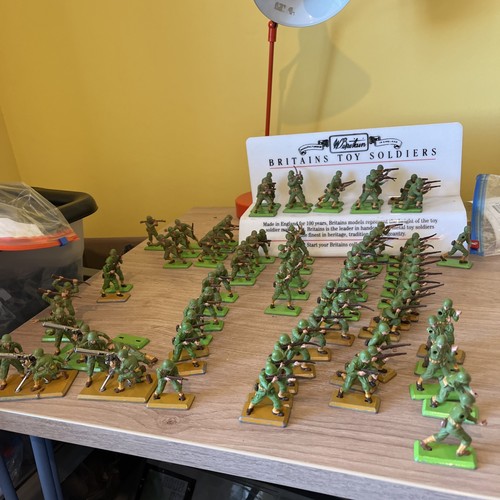 Britains deetail ww2 army - ,