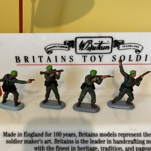 Britains super deetail green