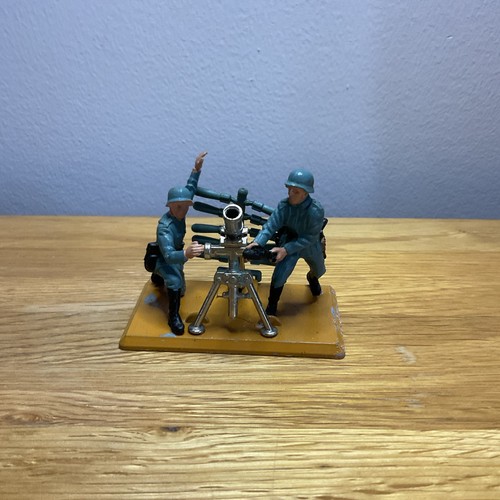Britains deetail german - deetail,