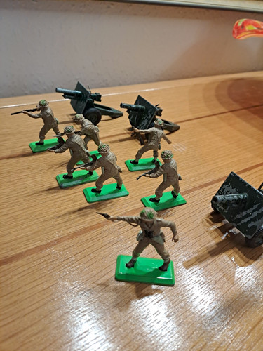 Painted plastic toy soldiers - plastic,