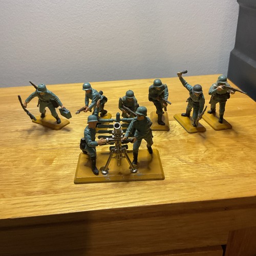 Britains deetail german - deetail,