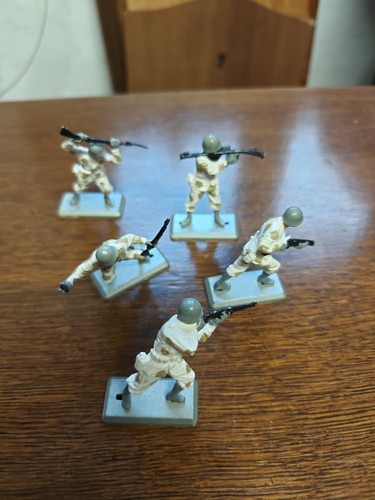 Britains deetail ww2 desert - deetail,