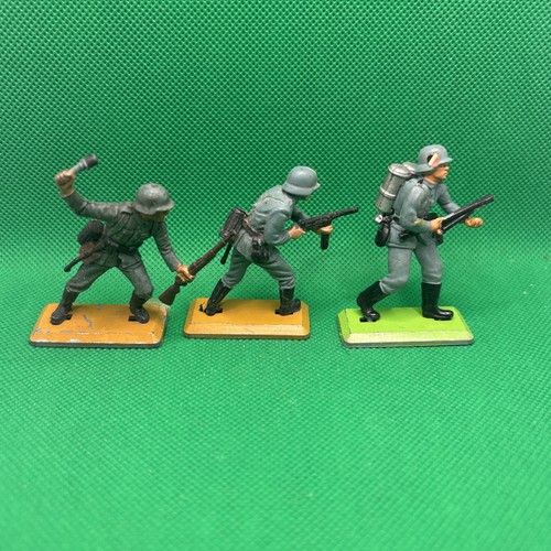 Britains deetail german - deetail,
